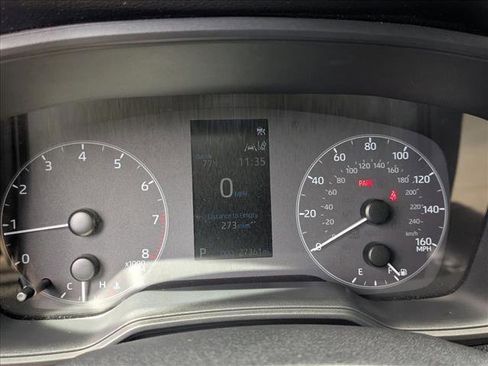 Used 2024 Toyota Corolla Cross LE FWD image 12