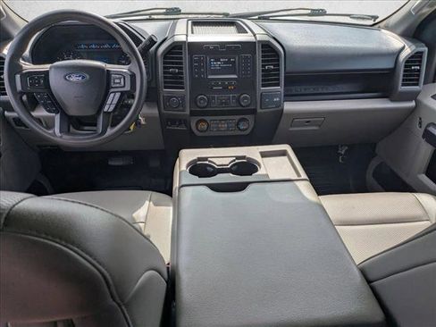 Used 2022 Ford F250 XL w/ Power Equipment Group image 18