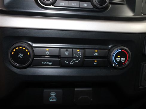 Used 2023 Ford F150 XLT AWD/4WD image 44