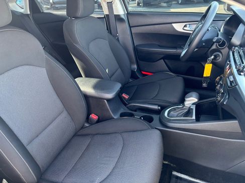 Used 2023 Kia Forte LXS image 15
