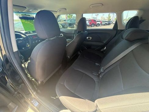Used 2016 Kia Soul FWD image 13