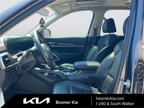 Used 2024 Kia Telluride S w/ S Sunroof Package FWD image 17
