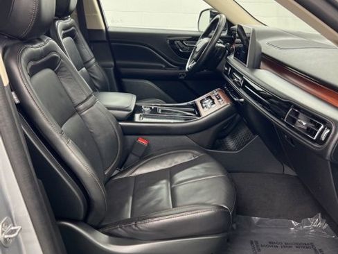 Used 2023 Lincoln Aviator Reserve w/ Equipment Group 201A image 21