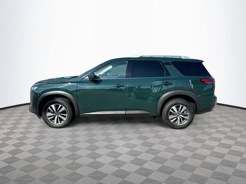 Used 2024 Nissan Pathfinder SL w/ Cargo Package image 7