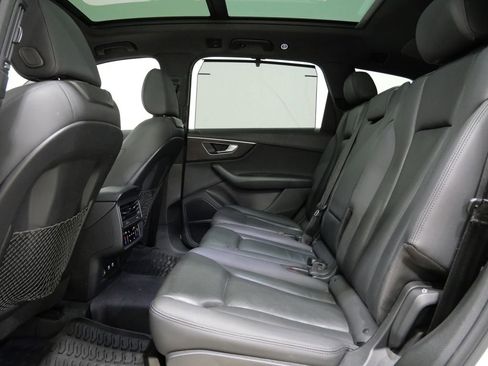 Used 2021 Audi Q7 2.0T Premium Plus w/ Executive Package image 24