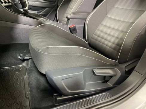 Certified 2024 Volkswagen Jetta Sport FWD image 12