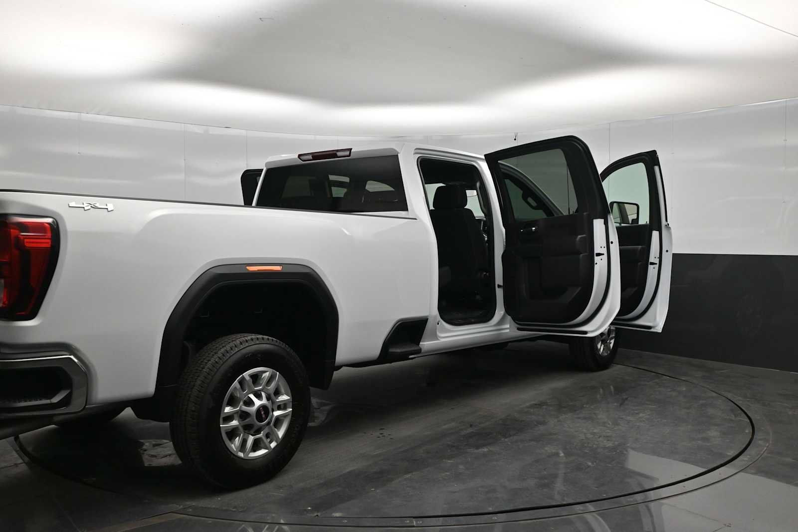 Used 2026 GMC Sierra 2500 Pro w/ Convenience Package AWD/4WD image 42