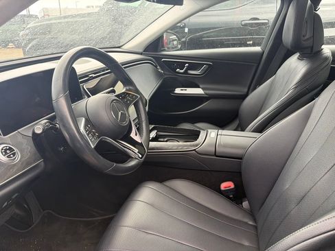 Used 2025 Mercedes-Benz E 350 4MATIC Sedan w/ Winter Package image 2