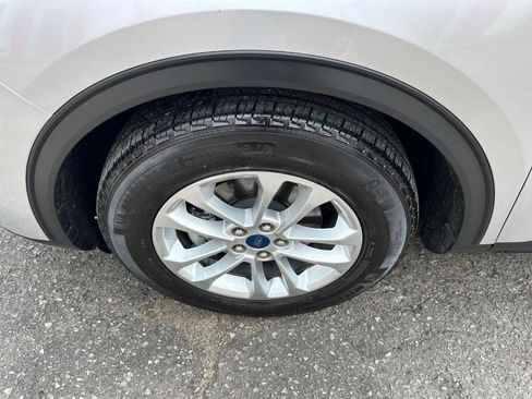 Used 2020 Ford Escape SE FWD image 11