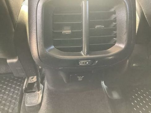 Used 2017 Jeep Cherokee Latitude w/ Safety/Convenience Group FWD image 27