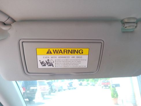 Used 2011 Honda CR-V SE image 16