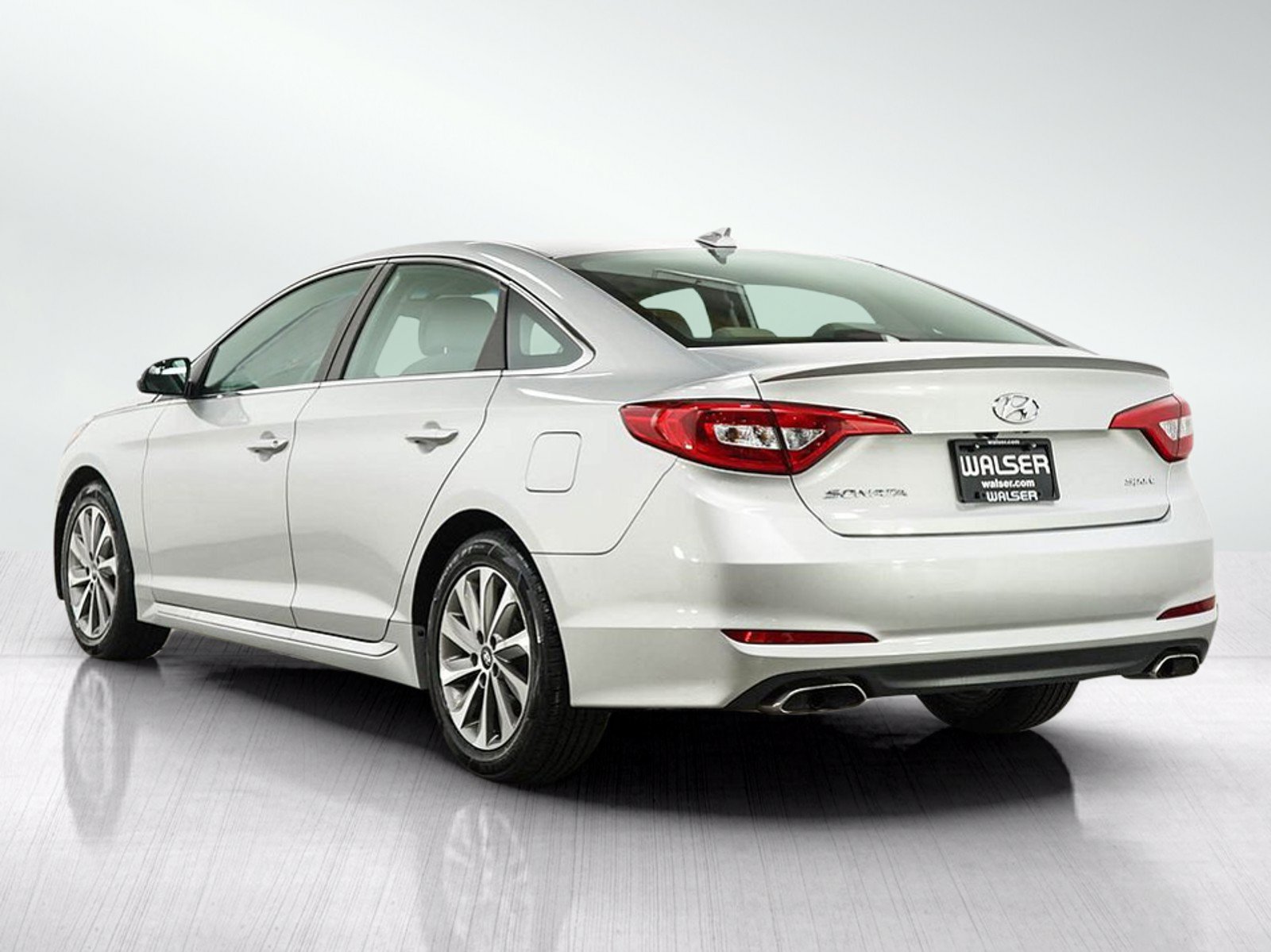 Used 2015 Hyundai Sonata Sport FWD image 3