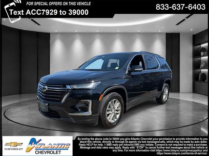 Used 2023 Chevrolet Traverse LT