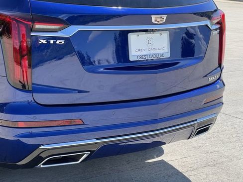 New 2025 Cadillac XT6 Luxury image 6