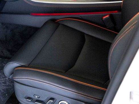 New 2026 Genesis GV70 3.5T Sport Advanced AWD/4WD image 19