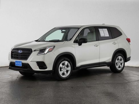 Used 2022 Subaru Forester AWD/4WD image 7
