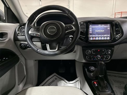 Used 2019 Jeep Compass Limited image 19