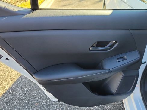 Used 2025 Nissan Sentra S image 10