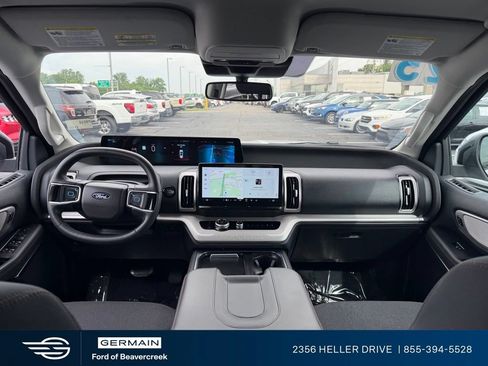 Used 2025 Ford Expedition Active AWD/4WD image 14