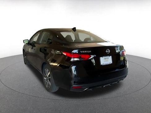 Used 2025 Nissan Versa SV image 10