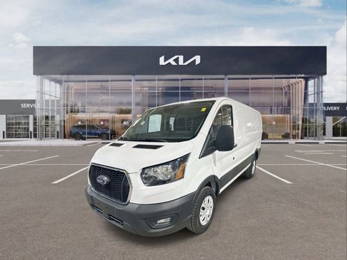 Used 2024 Ford Transit 250 Low Roof w/ Exterior Upgrade Package image 4