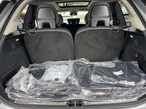 Used 2026 Volvo XC90 B6 Ultra w/ Protection Package AWD/4WD image 9