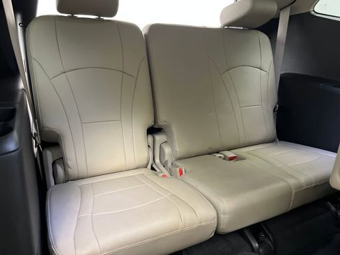 Used 2018 Buick Enclave Premium image 29