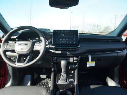 New 2026 Jeep Compass Latitude w/ Sun and Sound Group image 26