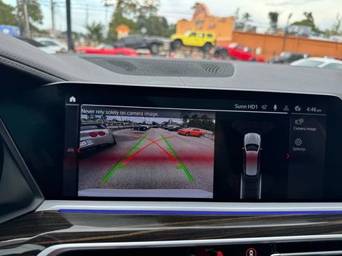 Used 2021 BMW X7 xDrive40i w/ Premium Package image 40