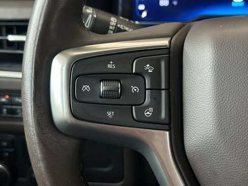 Used 2022 Chevrolet Tahoe Z71 w/ Luxury Package AWD/4WD image 24