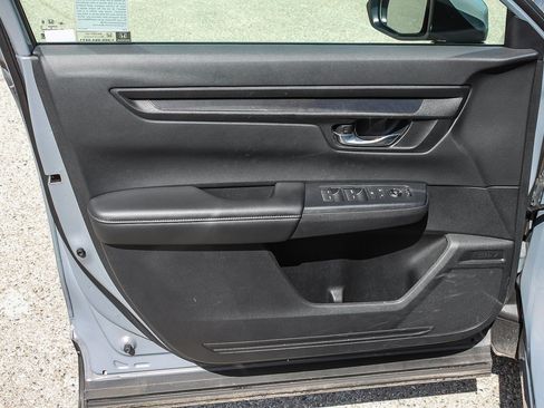 Used 2025 Honda CR-V LX image 22