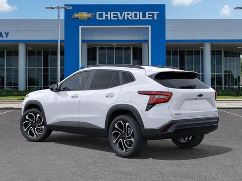 New 2026 Chevrolet Trax RS w/ Driver Confidence Package FWD image 3