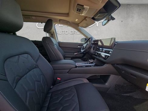New 2026 Nissan Pathfinder Platinum FWD image 24