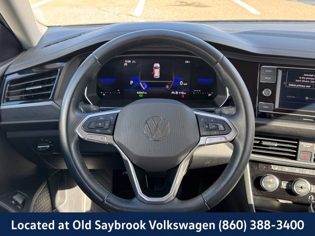 Certified 2023 Volkswagen Jetta SE FWD image 16