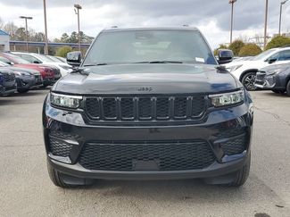 New 2025 Jeep Grand Cherokee Altitude video 2