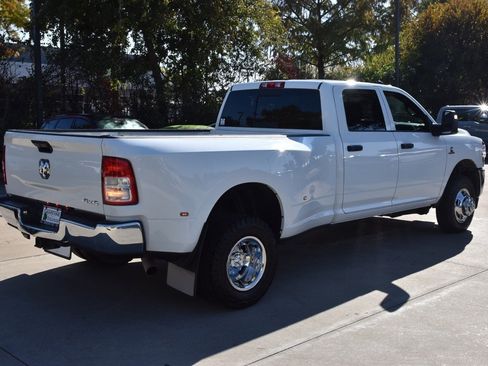 Used 2024 RAM 3500 Tradesman w/ Chrome Appearance Group image 7