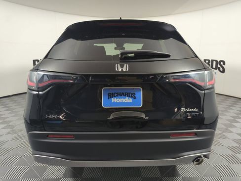 Certified 2025 Honda HR-V Sport image 5