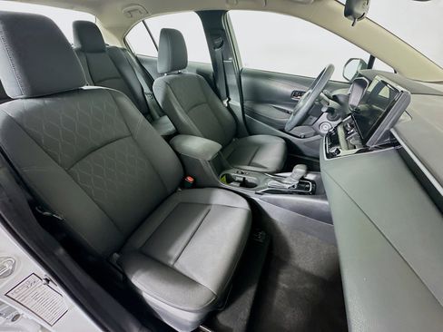 Used 2024 Toyota Corolla LE image 29