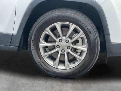 Used 2022 Jeep Cherokee Latitude Lux AWD/4WD image 26