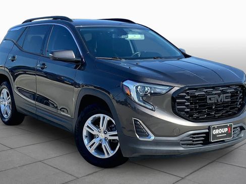 Used 2019 GMC Terrain SLE w/ Driver Convenience Package FWD image 3