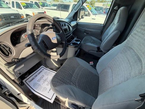 Used 2003 Ford E-450 and Econoline 450 image 21