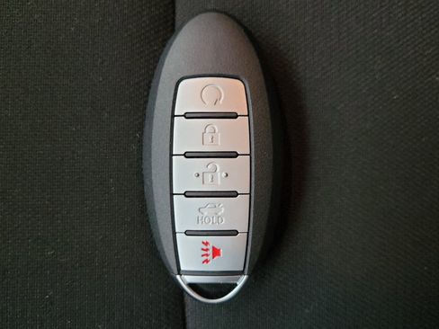 Used 2025 Nissan Sentra S FWD image 32