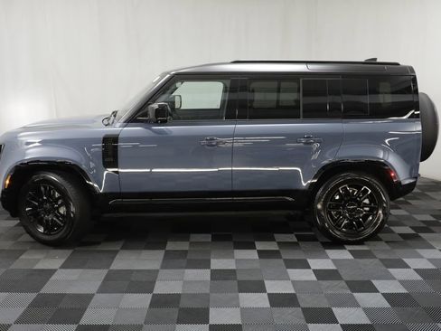Certified 2026 Land Rover Defender 110 X-Dynamic SE AWD/4WD image 4
