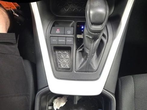 Used 2024 Toyota RAV4 LE FWD image 25