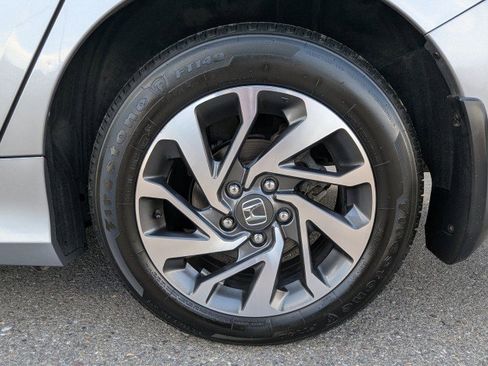 Used 2018 Honda Civic EX image 29