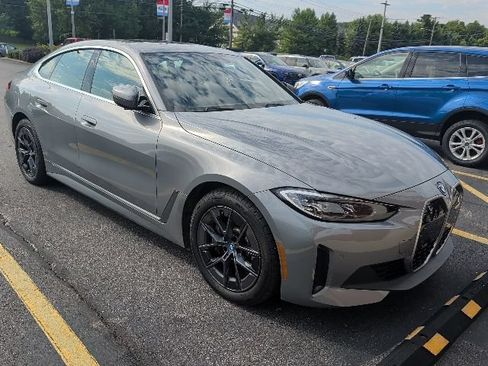 Used 2023 BMW i4 eDrive40 w/ Premium Package RWD image 11