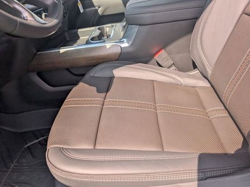 New 2026 Chevrolet Silverado 3500 High Country w/ High Country Premium Package AWD/4WD image 24