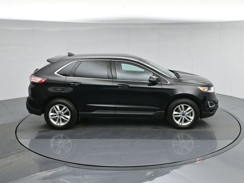 Used 2016 Ford Edge SEL image 38