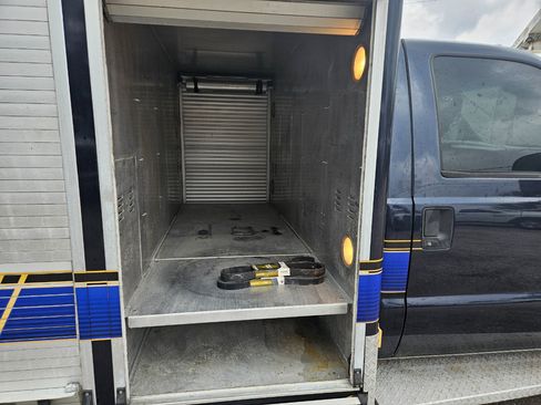 Used 2000 Ford F350 2WD Regular Cab DRW Super Duty image 29