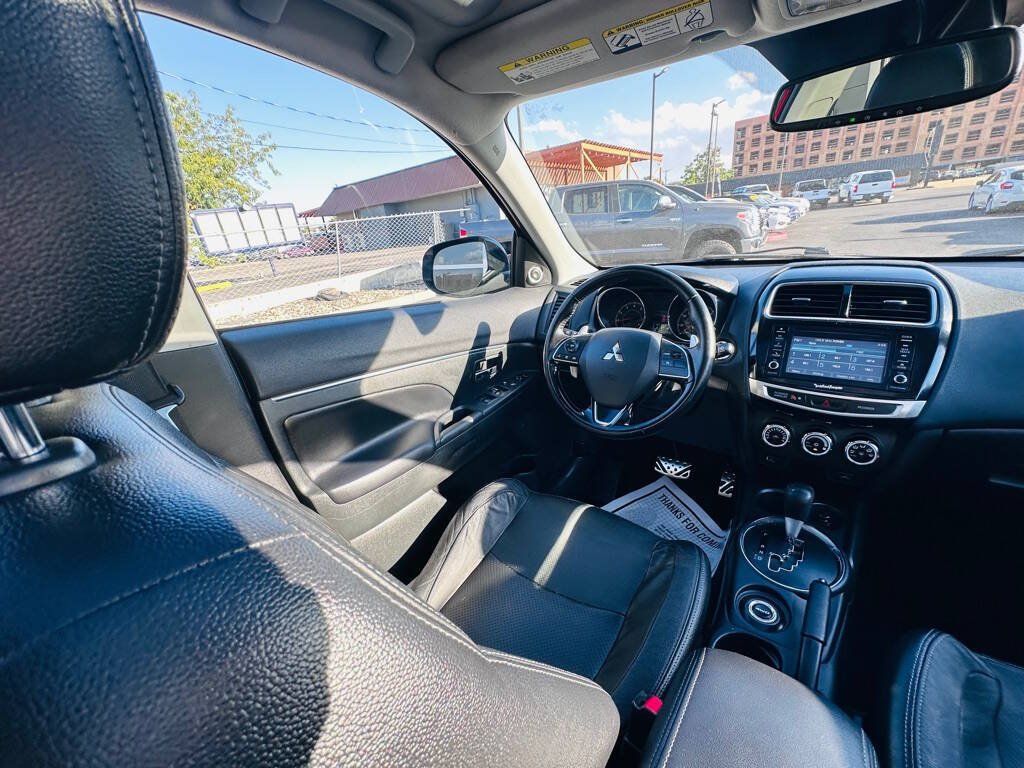 Used 2016 Mitsubishi Outlander Sport SEL AWD/4WD image 14